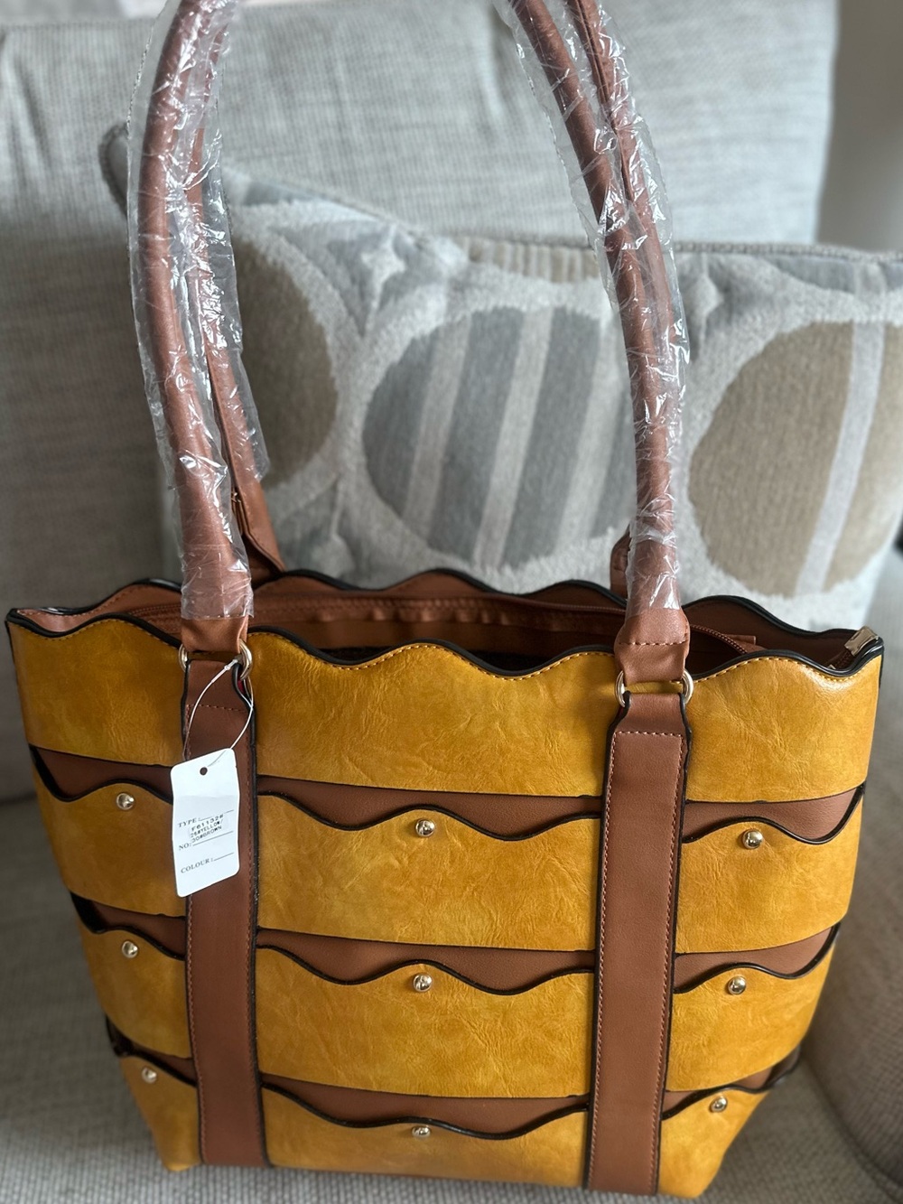 NWT Boho Faux Leather Two Toned & Scalloped Edges w/ Metal Accents Tote Bag